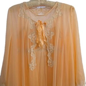 Vintage Sheer Peach Nylon Lace Peignoir Robe Gown Set SMALL Long Lace Pearls